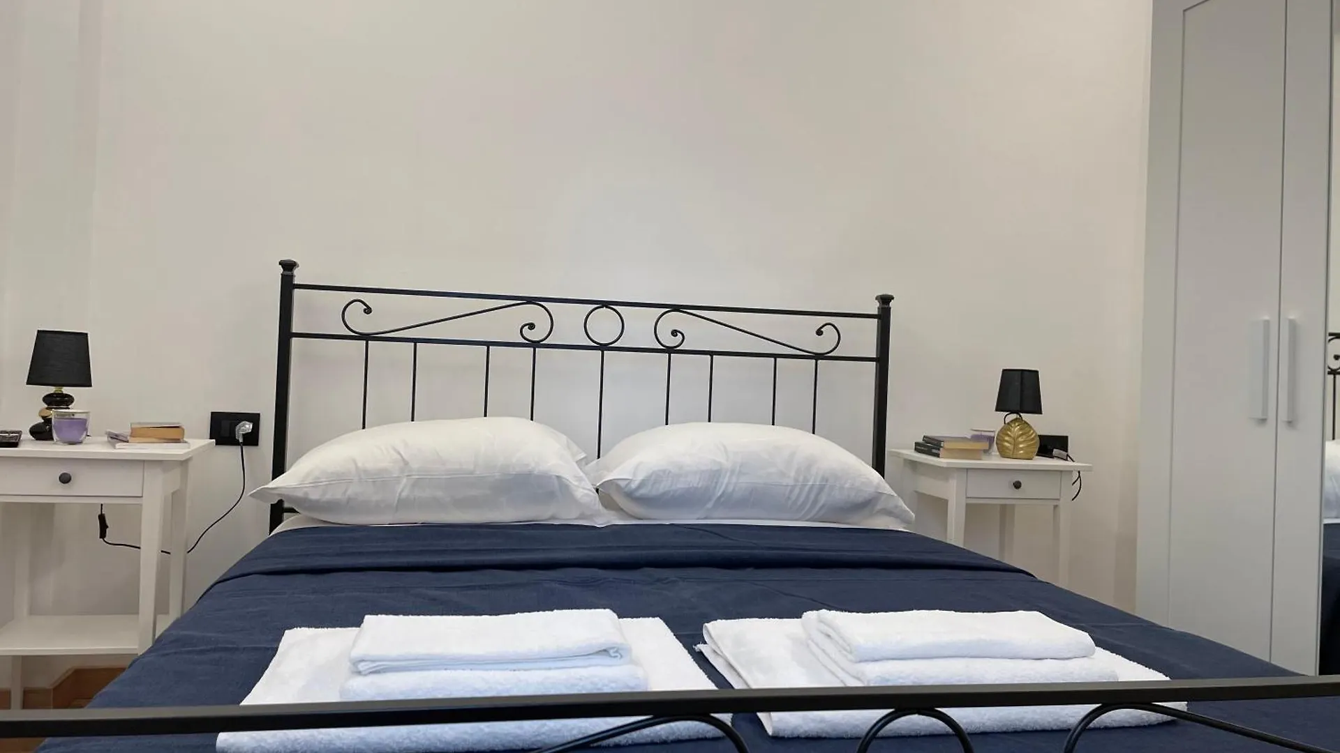 Il Girasole Apartment Genoa 0*,  Italy